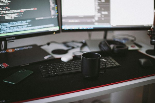 Quelles sont les meilleures pratiques pour sécuriser un réseau domestique avec plusieurs dispositifs connectés?